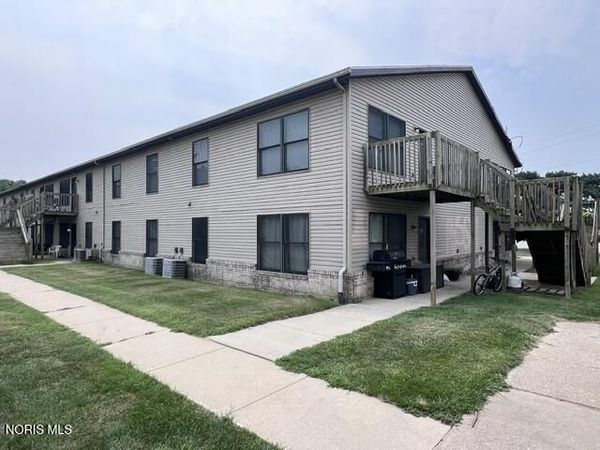 6201 Garden Road , Maumee, OH 43537