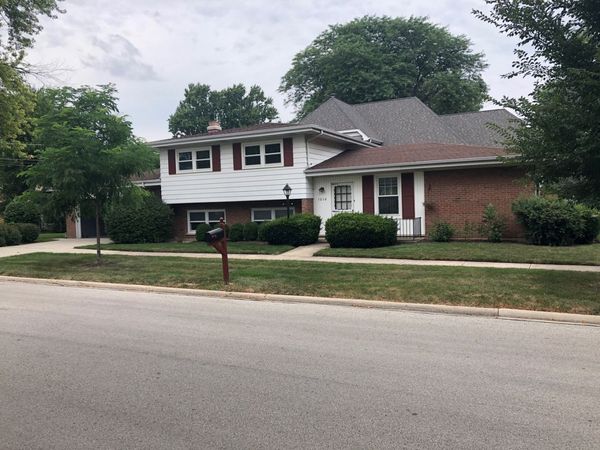 1016 E Rockwell Street , Arlington Heights, IL 60005