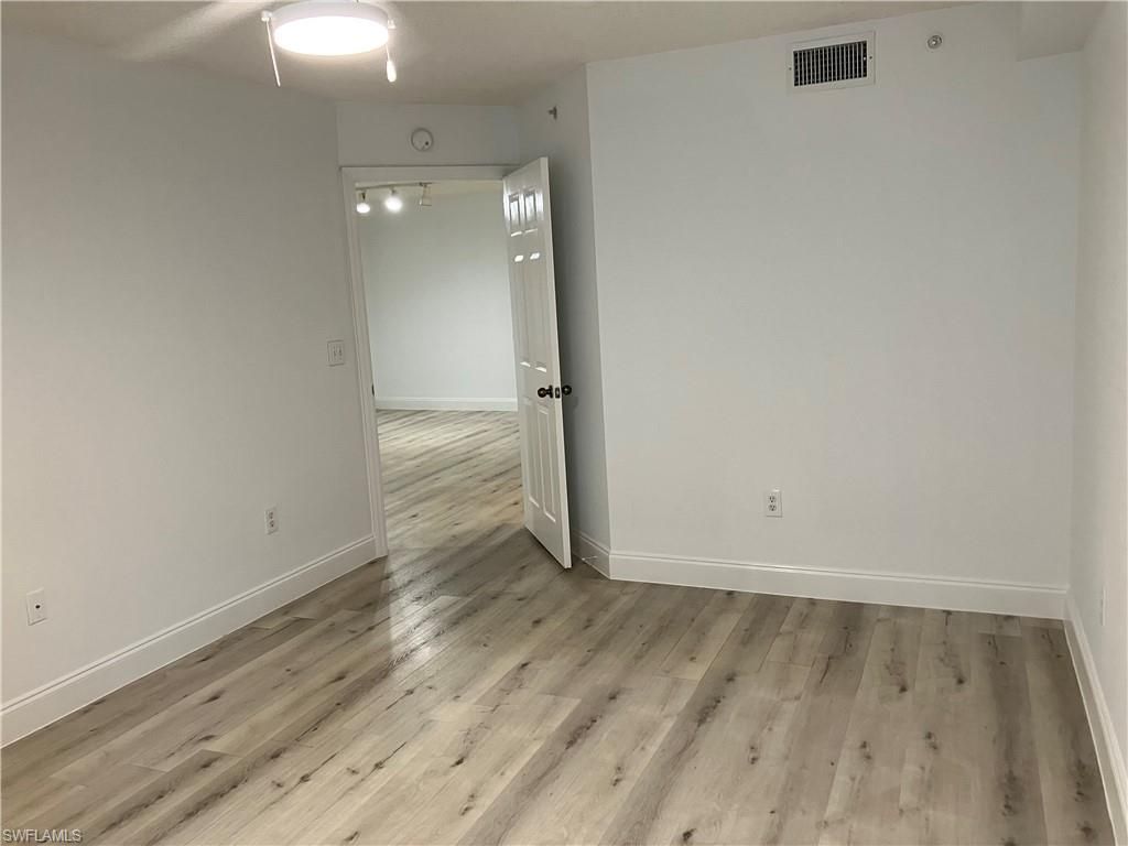 8920 Colonnades Ct E, Unit 516, Bonita Springs, FL 34135 Photo