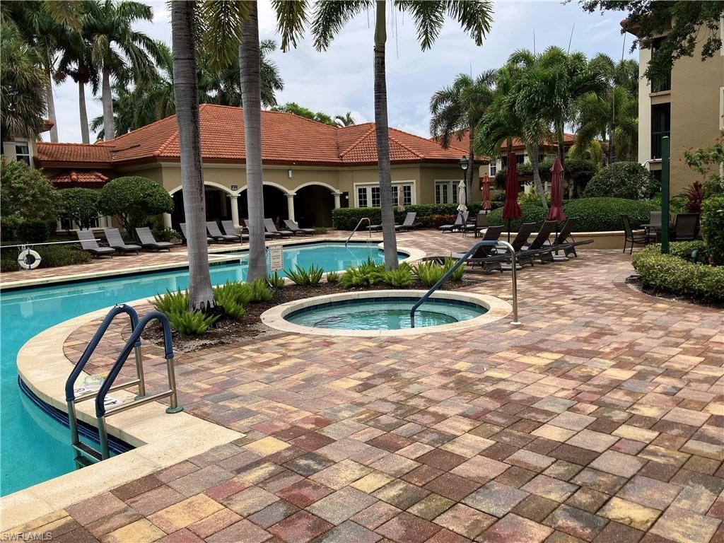 8920 Colonnades Ct E, Unit 516, Bonita Springs, FL 34135 Photo