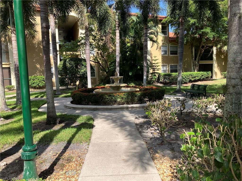 8920 Colonnades Ct E, Unit 516, Bonita Springs, FL 34135 Photo