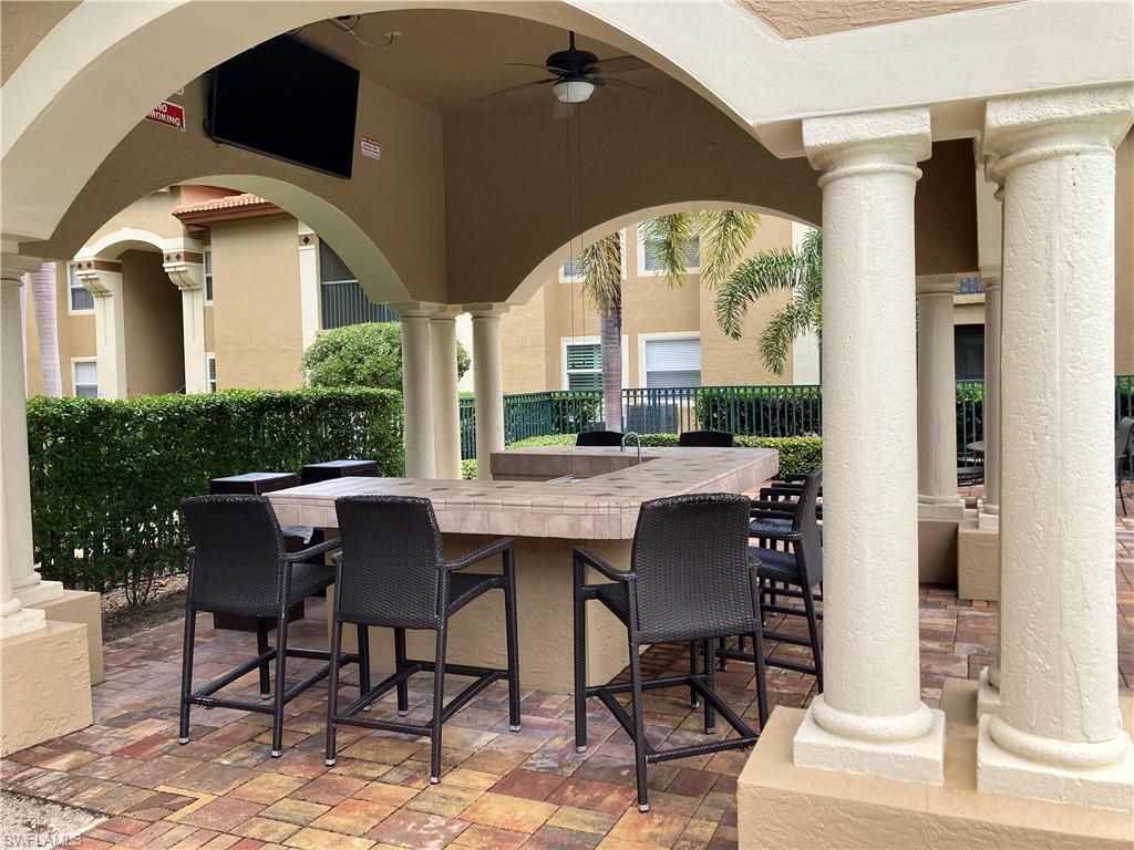 8920 Colonnades Ct E, Unit 516, Bonita Springs, FL 34135 Photo