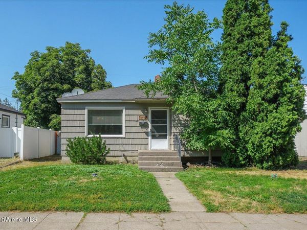 1317 E 33rd Ave , Spokane, WA 99203