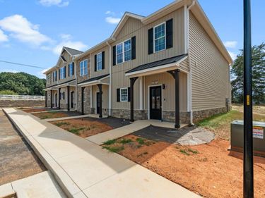 209 Morning Walk Circle, Forest, VA 24551
