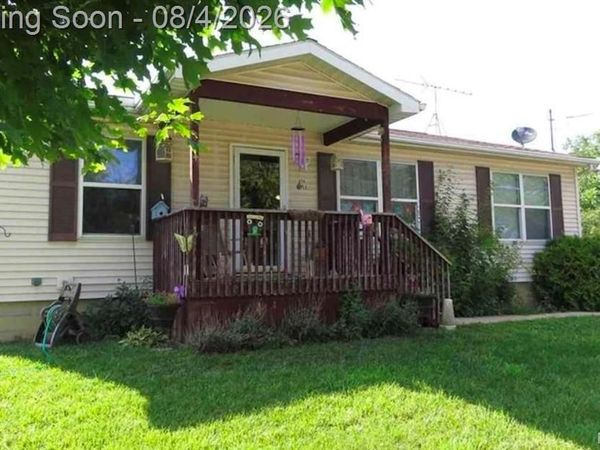 424 Maple Avenue, Owosso, MI 48867