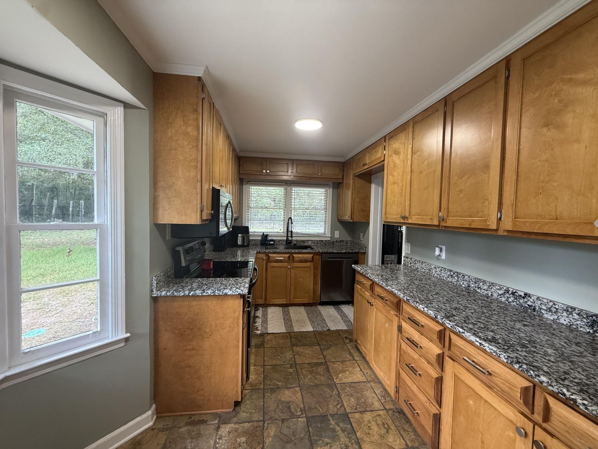 605 W Pulaski Drive Photo 32