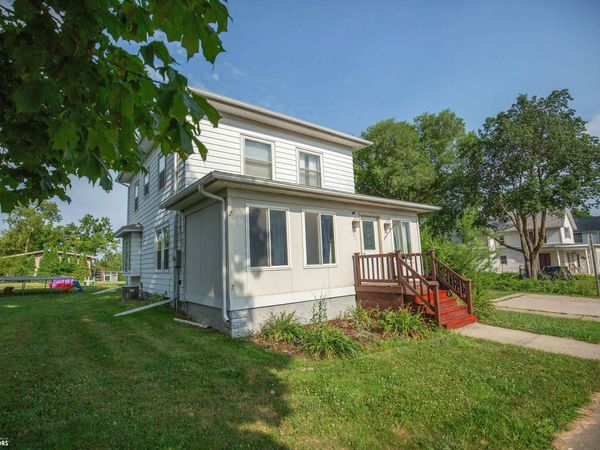 221 N hall, Algona, IA 50511