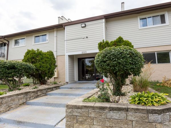 880 E Old Willow Road , Unit 166, Prospect Heights, IL 60070