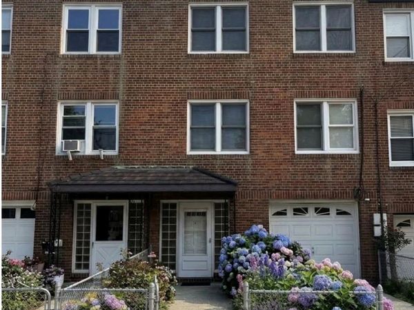 83-32 60th Avenue , Middle Village, NY 11379