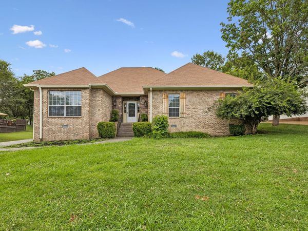 130 Devonshire Trl , Hendersonville, TN 37075