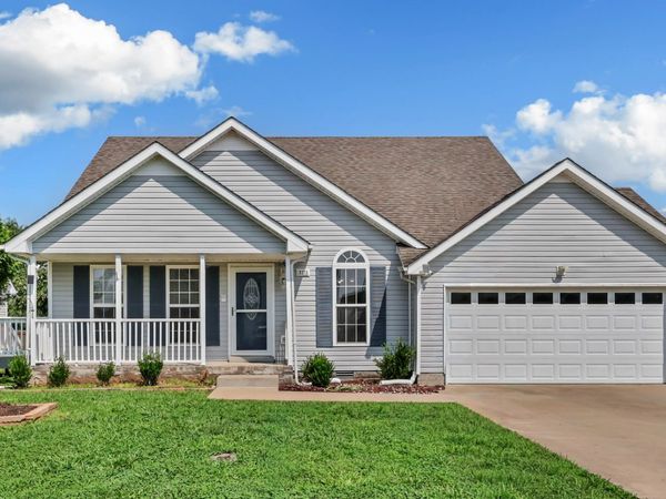 3773 Naples Ct N, Clarksville, TN 37040