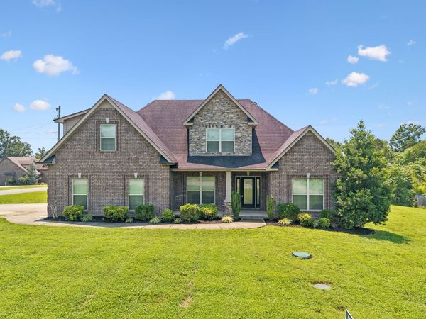 1342 Royal Oak Ave , Murfreesboro, TN 37129