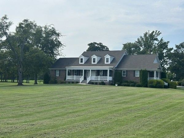144 Herb Garden Dr , Fayetteville, TN 37334