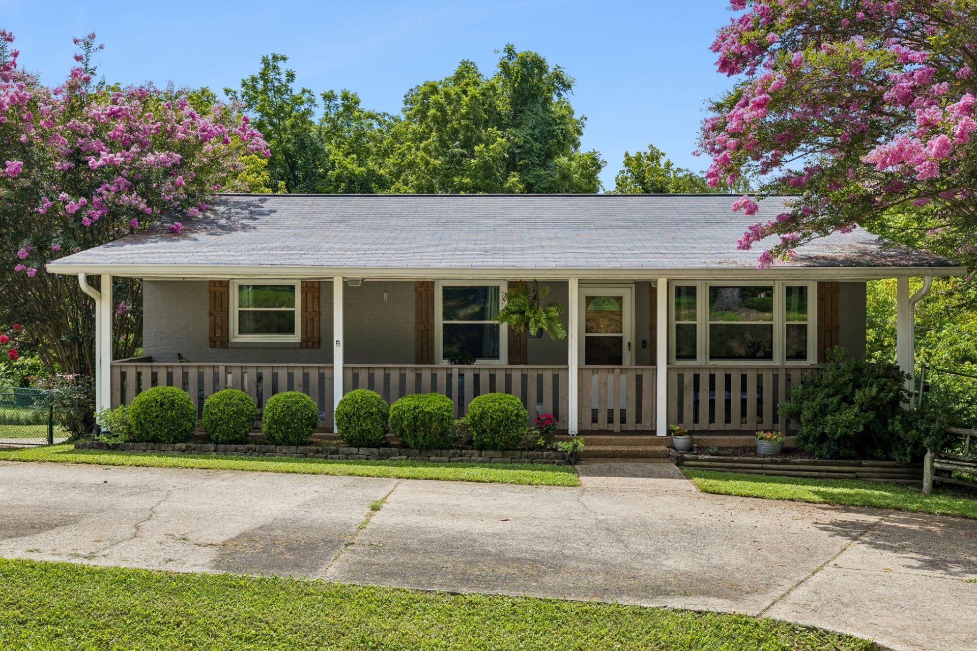 1109 Taylor Town Rd , White Bluff, TN 37187 Main Photo