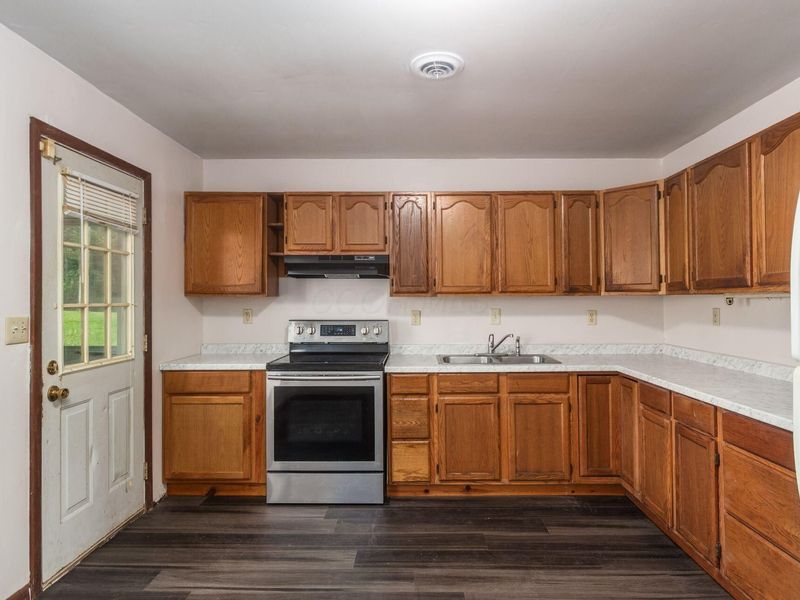140 Parkside Drive, Johnstown, OH 43031 Photo 10
