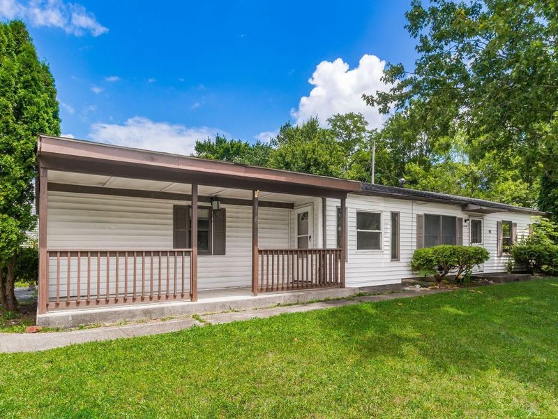 140 Parkside Drive, Johnstown, OH 43031 Photo 2