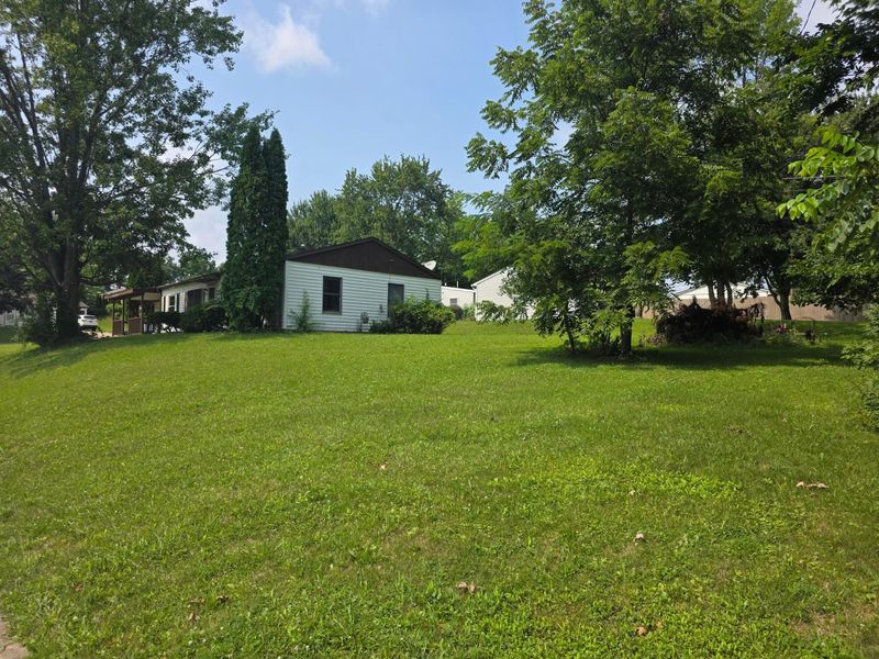 140 Parkside Drive, Johnstown, OH 43031 Photo 2