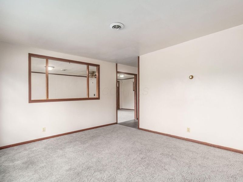 140 Parkside Drive, Johnstown, OH 43031 Photo 7