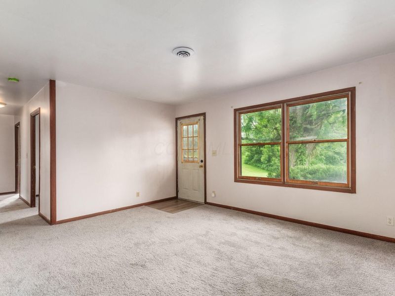 140 Parkside Drive, Johnstown, OH 43031 Photo 9