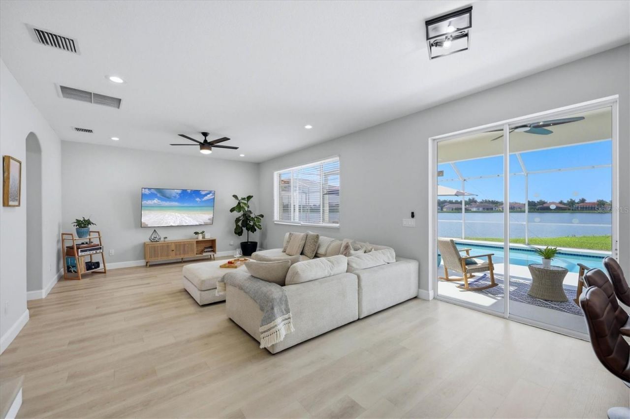 6904 74th Street Circle E, Bradenton, FL 34203 Photo