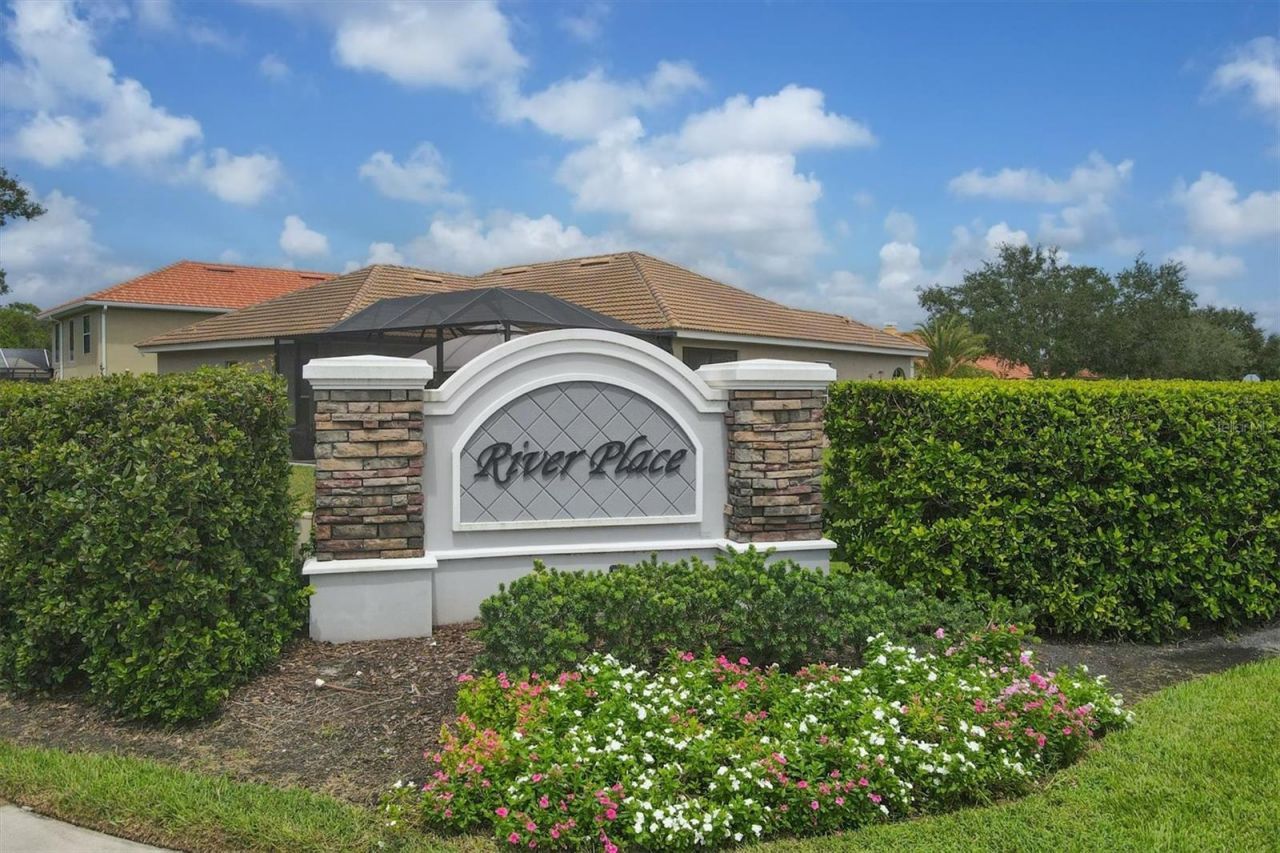 6904 74th Street Circle E, Bradenton, FL 34203 Photo