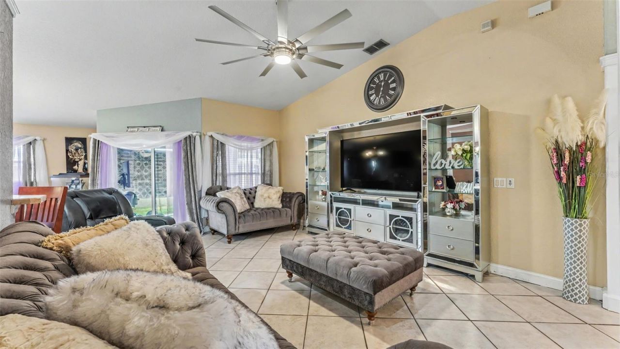 104 Bentley Oaks Boulevard, Auburndale, FL 33823 Photo
