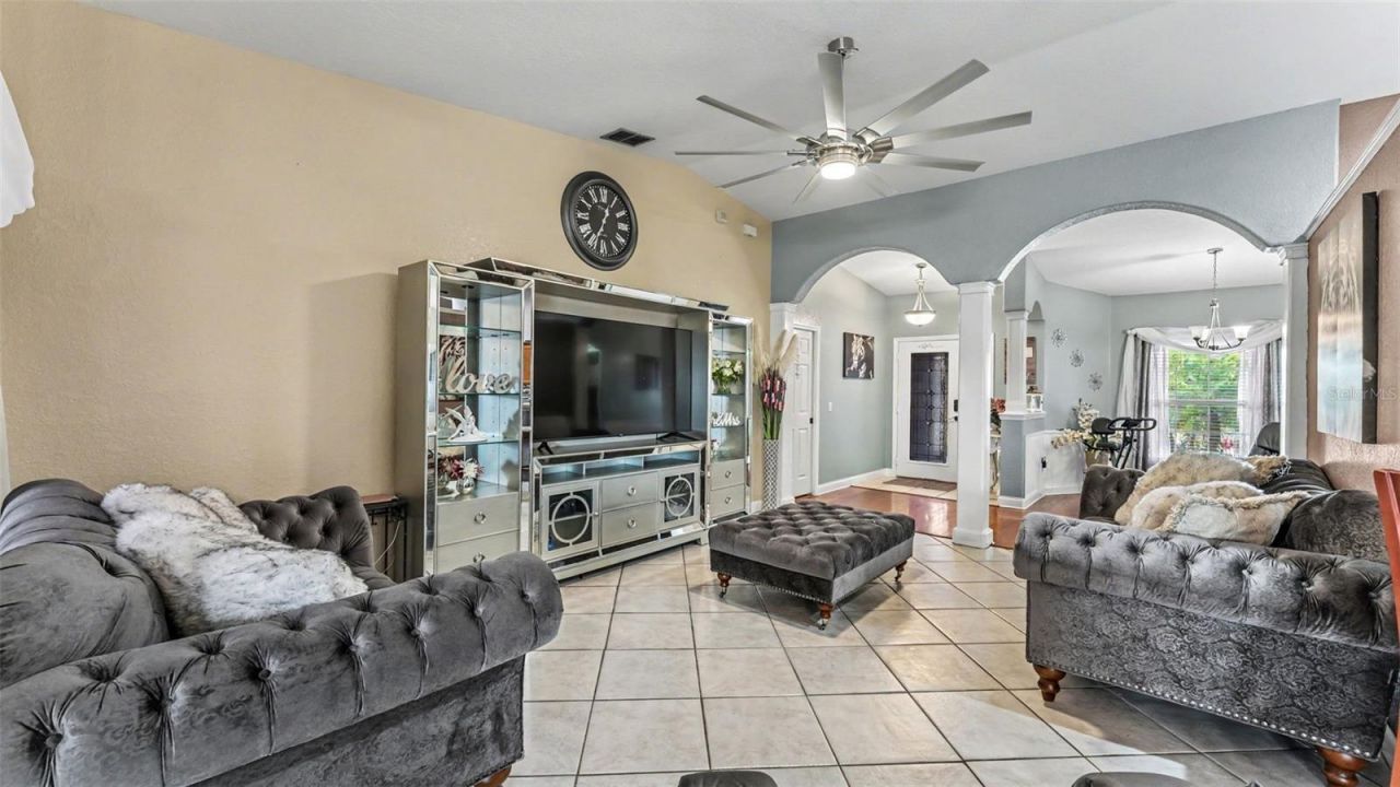 104 Bentley Oaks Boulevard, Auburndale, FL 33823 Photo