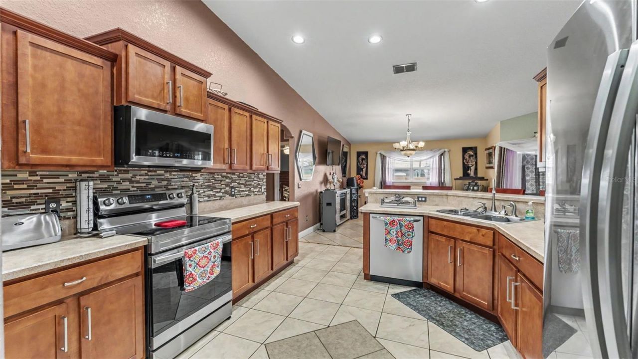 104 Bentley Oaks Boulevard, Auburndale, FL 33823 Photo