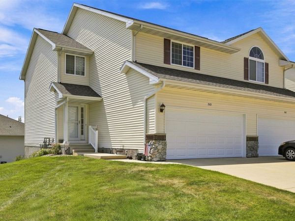 3565 Stoney Point Rd SW , Cedar Rapids, IA 52404