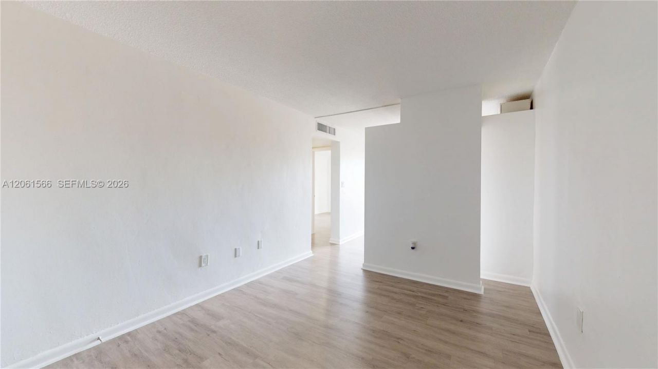 444 SW 27th Ave , Unit 24, Miami, FL 33135 Photo