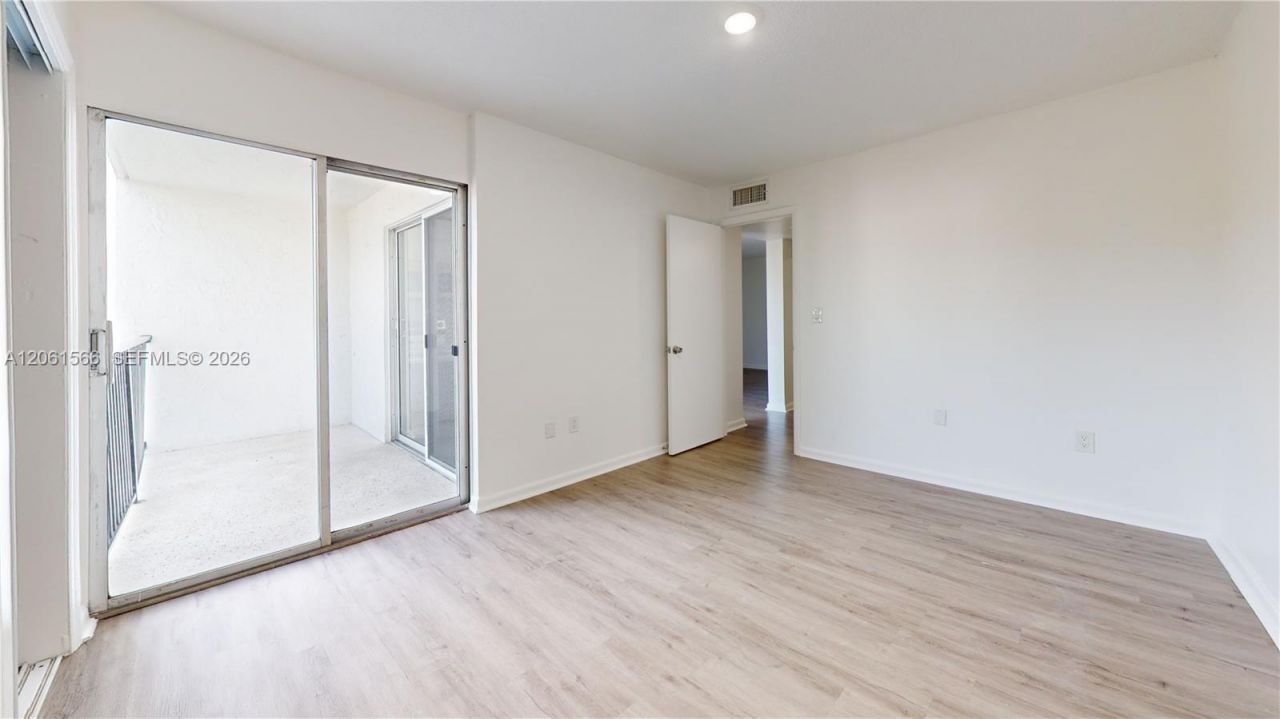 444 SW 27th Ave , Unit 24, Miami, FL 33135 Photo