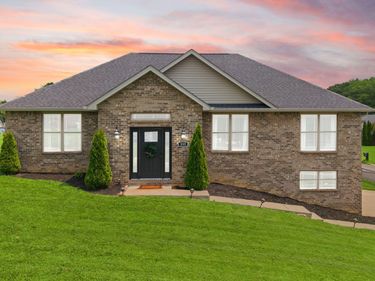 355 Whisper Woods Drive, Somerset, KY 42503