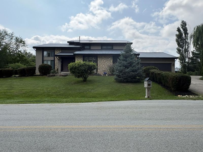 119 Schelich Drive, Celina, OH 45822 Photo 2
