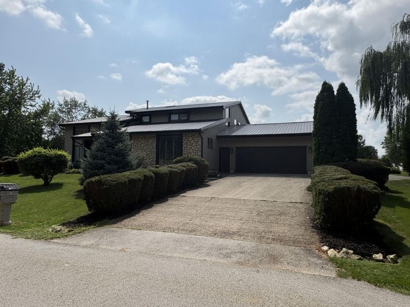 119 Schelich Drive, Celina, OH 45822 Photo 3