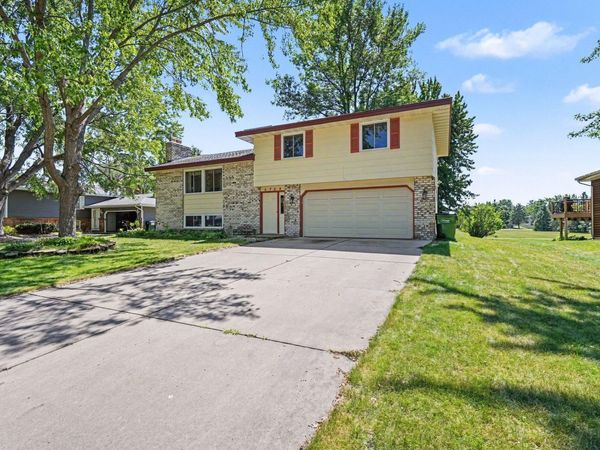 1728 132nd Avenue NE, Blaine, MN 55449