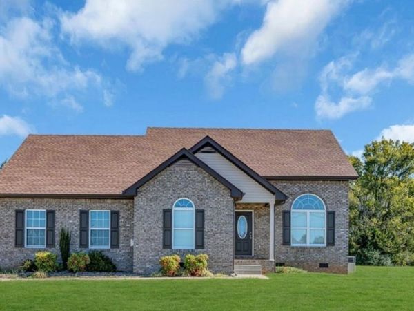228 Heatherwood Dr , Murfreesboro, TN 37129