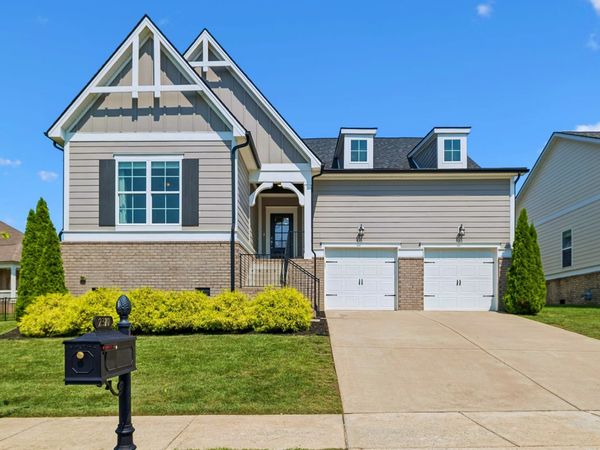 2310 Durham Trail Dr , Thompsons Station, TN 37179