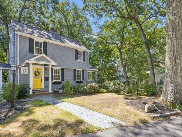 36 Risley Rd, Brookline, MA 02467
