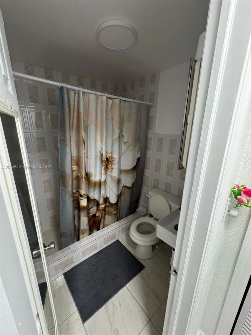 80 W 56th St , Hialeah, FL 33012 Photo
