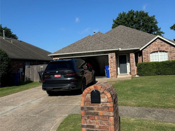 804 N Kalanchoe Avenue , Broken Arrow, OK 74012
