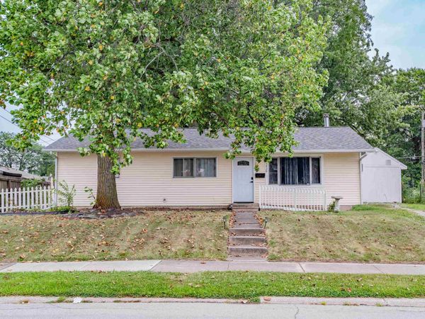 5438 Brighton Drive, Fort Wayne, IN 46825