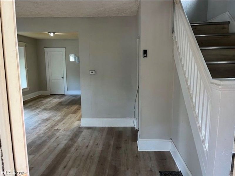 844 Sumner Street, Akron, OH 44311 Photo 5