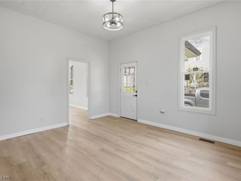 520 Foster Avenue, Cambridge, OH 43725 Photo 8
