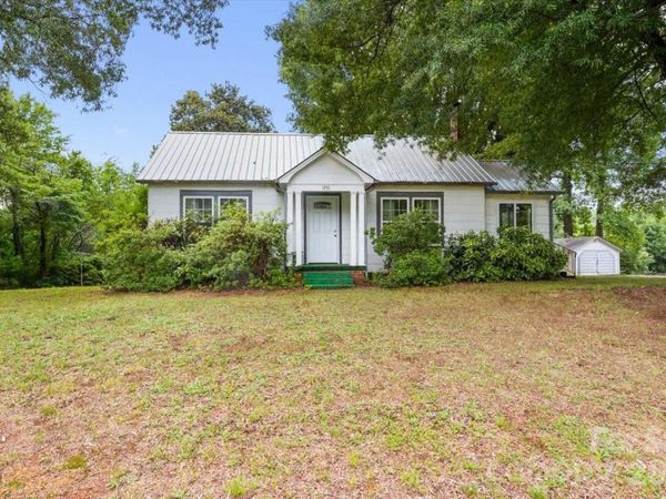 1751 W NC 10 Highway, Newton, NC 28658