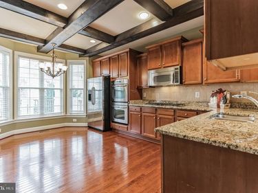 12582 STONE CIRCLE , WOODBRIDGE, VA 22192