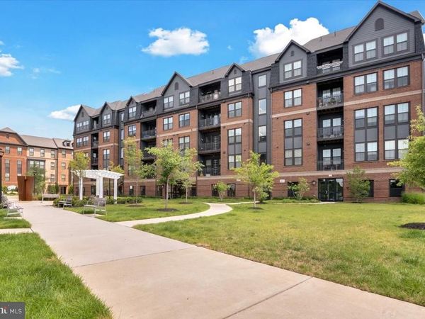 3927 FAIR RIDGE DRIVE, Unit 307, FAIRFAX, VA 22033