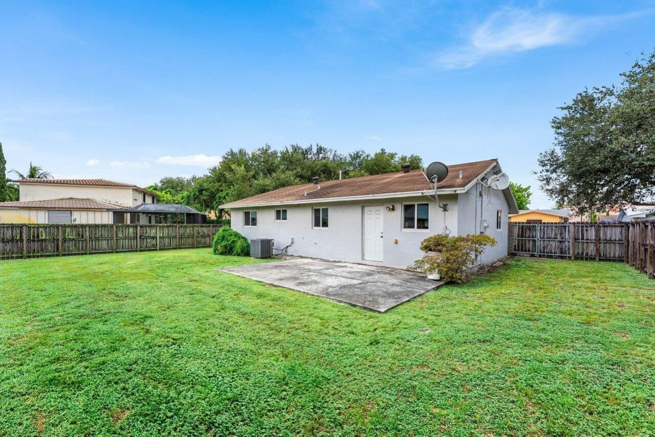 2011 SW 99th Terrace, Miramar, FL 33025 Photo