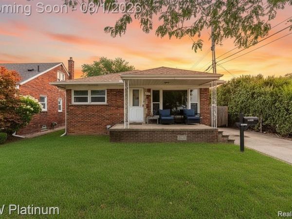 22300 Alger Street, St Clair Shores, Mi 48080
