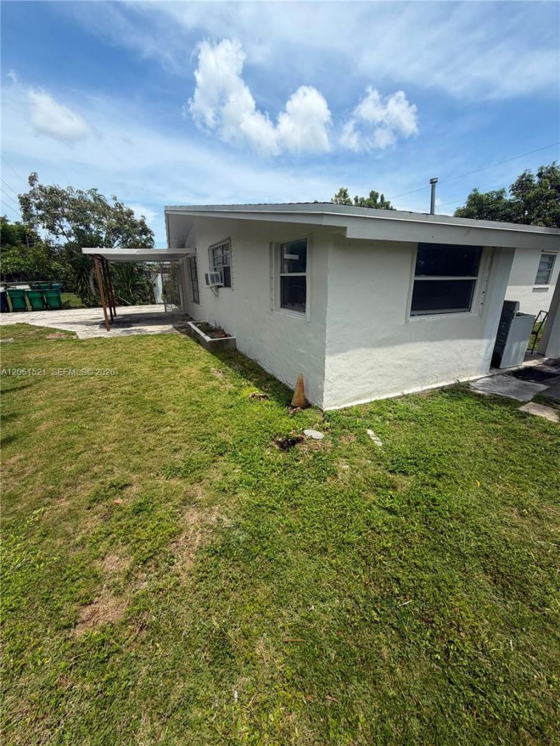 11530 SW 136th St, Miami, FL 33176 Photo
