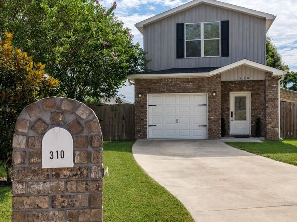 310 Hilburn Place, Pensacola, FL 32504